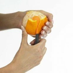 Lurch Orangenschäler -Emile Henry shop 10047 Orangenschaeler Anwendung 4 300 l