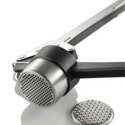 GEFU Kartoffel-, Saft- Und Spätzlepresse FORCE ONE 14 GEFU Kartoffel-, Saft- Und Spätzlepresse FORCE ONE -Emile Henry shop 13110 Presse FORCE ONE Frei 05 RGB bearbeitet l