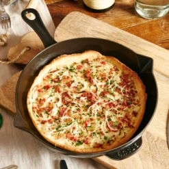 Staub Bratpfanne Mit Gusseisengriff In Schwarz 9 Staub Bratpfanne Mit Gusseisengriff In Schwarz -Emile Henry shop 14882 rgb 300dp neu 1 l