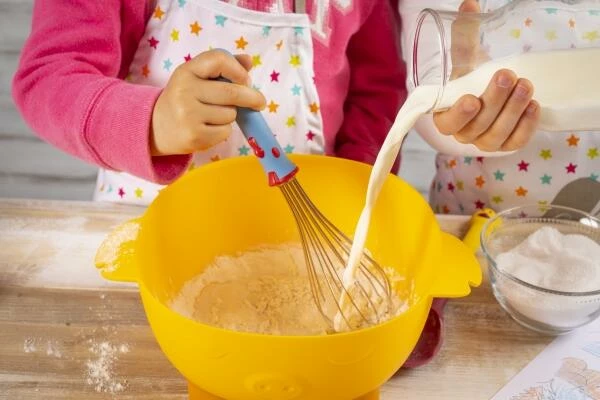 Kuhn Rikon Kinderkitchen Mix Set, 3-teilig 4 Kuhn Rikon Kinderkitchen Mix Set, 3-teilig – Bild 2