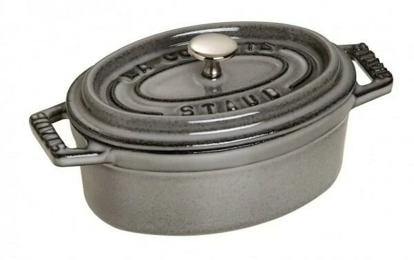 Staub Mini Cocotte Oval Aus Gusseisen In Graphitgrau 3 Staub Mini Cocotte Oval Aus Gusseisen In Graphitgrau