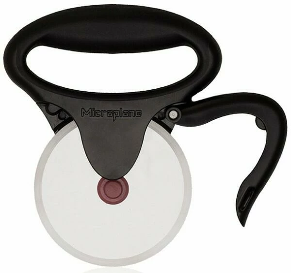 Microplane Pizzaschneider In Schwarz 4 Microplane Pizzaschneider In Schwarz – Bild 2
