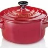 Le Creuset Mini Cocotte In Kirschrot Metallic 2 Le Creuset Mini Cocotte In Kirschrot Metallic -Emile Henry shop 61901107370034