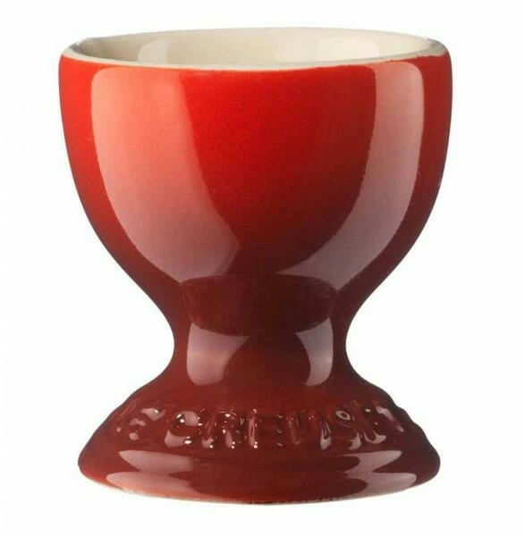 Le Creuset Eierbecher Mit Standfuß In Kirschrot 3 Le Creuset Eierbecher Mit Standfuß In Kirschrot