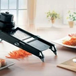 De Buyer Mandoline Swing Plus In Schwarz 7 De Buyer Mandoline Swing Plus In Schwarz -Emile Henry shop AmbianceSwing l