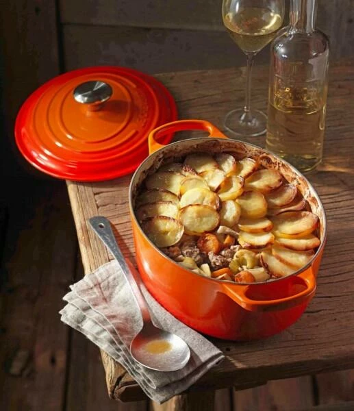 Le Creuset Bräter Signature Oval In Schwarz 31 Cm / 6,3 L 5 Le Creuset Bräter Signature Oval In Schwarz 31 Cm / 6,3 L – Bild 3