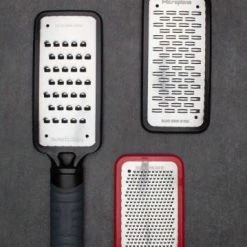 Microplane 2-Wege-Reibe Home In Schwarz 9 Microplane 2-Wege-Reibe Home In Schwarz -Emile Henry shop MP Home Series Fine group neu 4 l