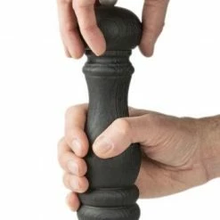 PEUGEOT Salzmühle Paris Nature Black 12 Cm 20 PEUGEOT Salzmühle Paris Nature Black 12 Cm -Emile Henry shop Paris Nature Black 22 utilisation 1