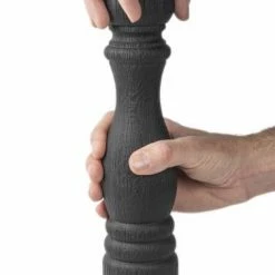 PEUGEOT Salzmühle Paris Nature Black 18 Cm -Emile Henry shop Paris Nature Black 30 utilisation 1 1